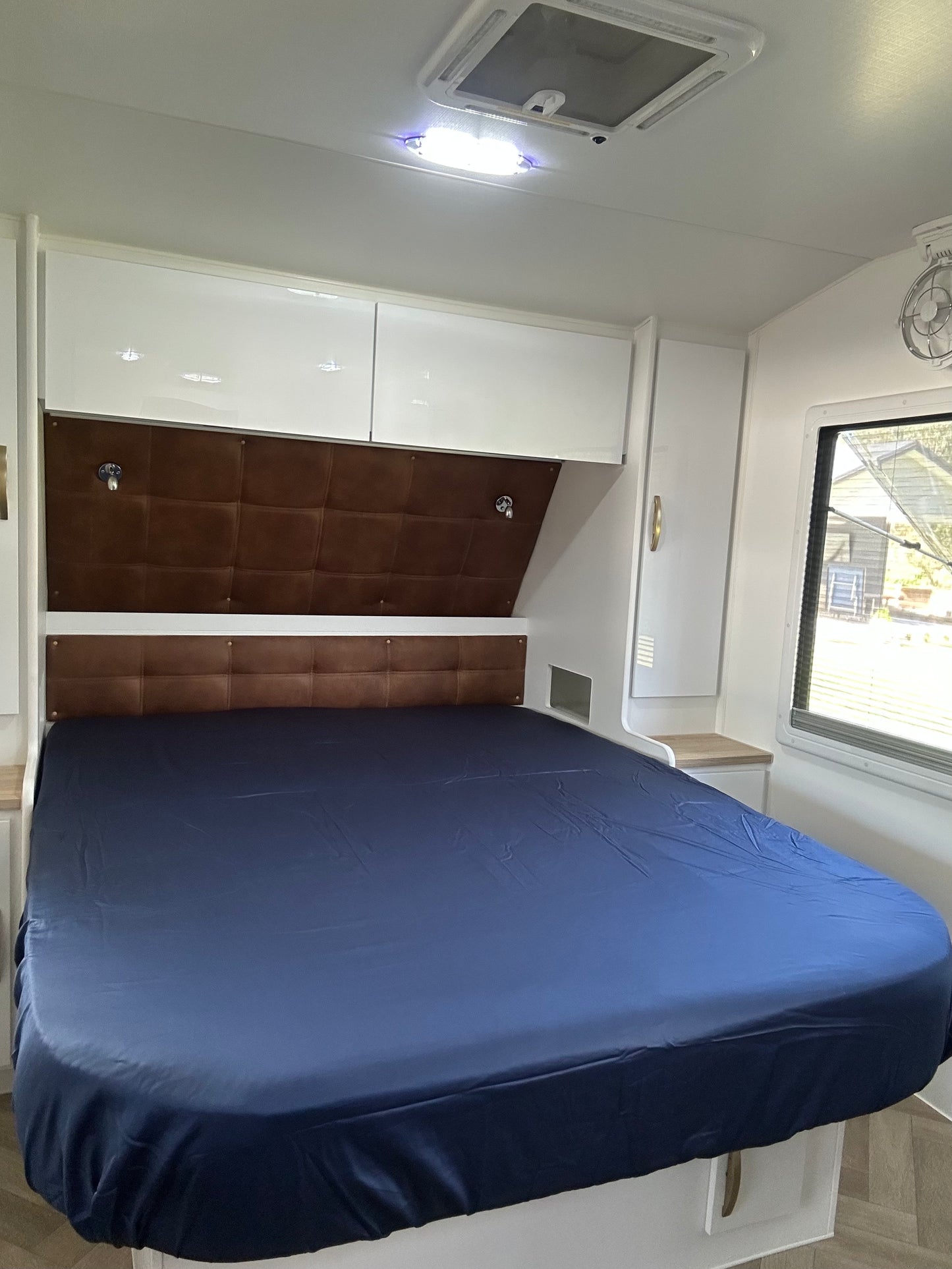 Main Bed 1  DEEP OCEAN